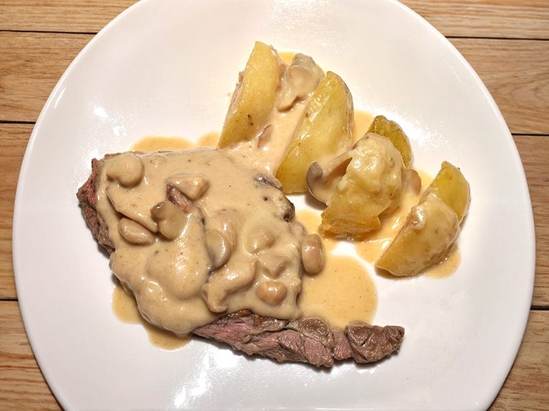 Côtes de porc et sa sauce moutardée au Thermomix