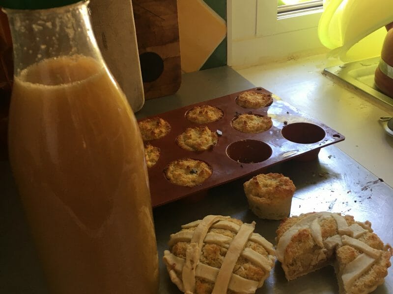 Jus de pommes express par littlemary. Une recette de fan à retrouver dans  la catégorie Boissons sur , de Thermomix<sup>®</sup>.