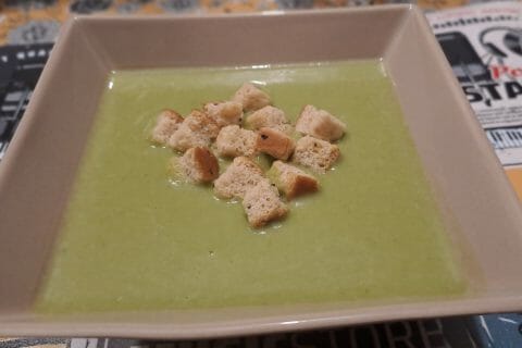 Velouté De Courgettes, Petits Pois Et Basilic Au Thermomix - Cookomix