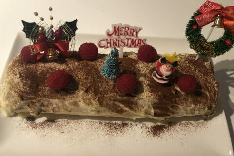 Buche De Noel Framboises Et Chocolat Blanc Au Thermomix Cookomix