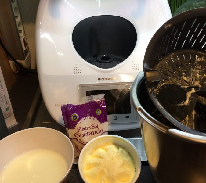 Beurre doux au Thermomix pour 6 personnes - Recettes - Elle à Table