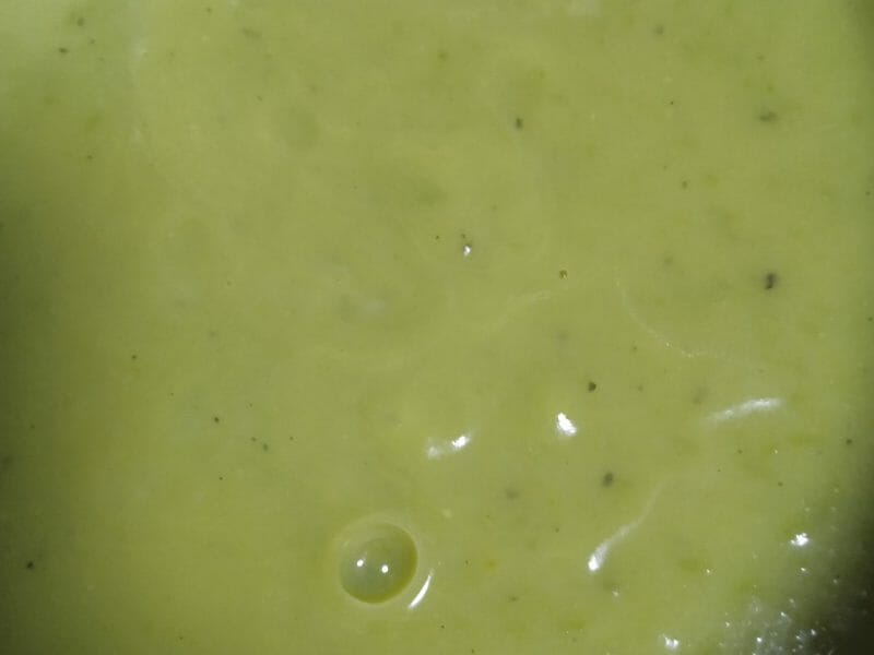 Velouté De Courgettes, Petits Pois Et Basilic Au Thermomix - Cookomix